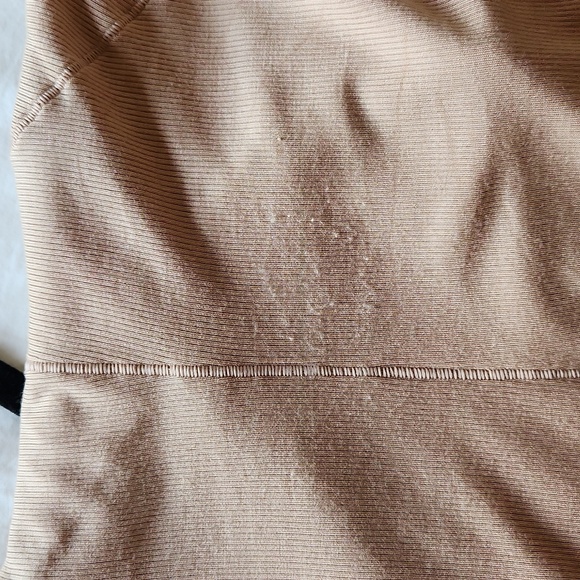 CLOSET CLOSING - Lululemon Full Day Ahead Tank - Picture 5 of 5